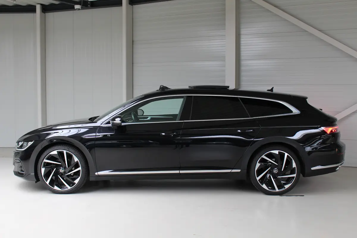Volkswagen Arteon Shooting Brake 2.0 TSI R-Line: foto 2
