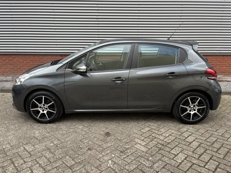 Peugeot 208 1.2 PureTech Active 2017 leasen bij DreamLease: foto 2