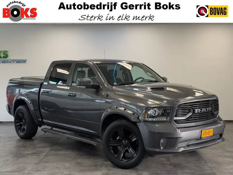 Dodge Ram 1500 5.7 V8 4x4 Crew Cab Sport 2017 leasen bij DreamLease: foto 1