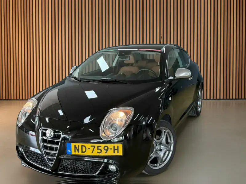 Alfa Romeo MiTo 0.9 TwinAir ECO Business | Navigatie | Trekhaak. 2017 leasen bij DreamLease: foto 1