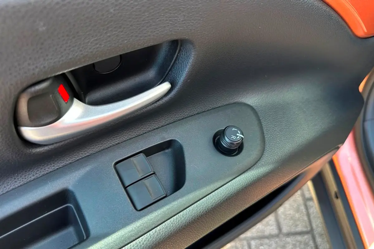 Toyota Aygo X Hybrid 115 Lounge Vouwdak / JBL / Bi-Tone: foto 31