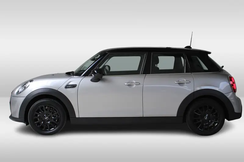 MINI Cooper Mini 1.5 Camden Edition Automaat 2024 leasen bij DreamLease: foto 2