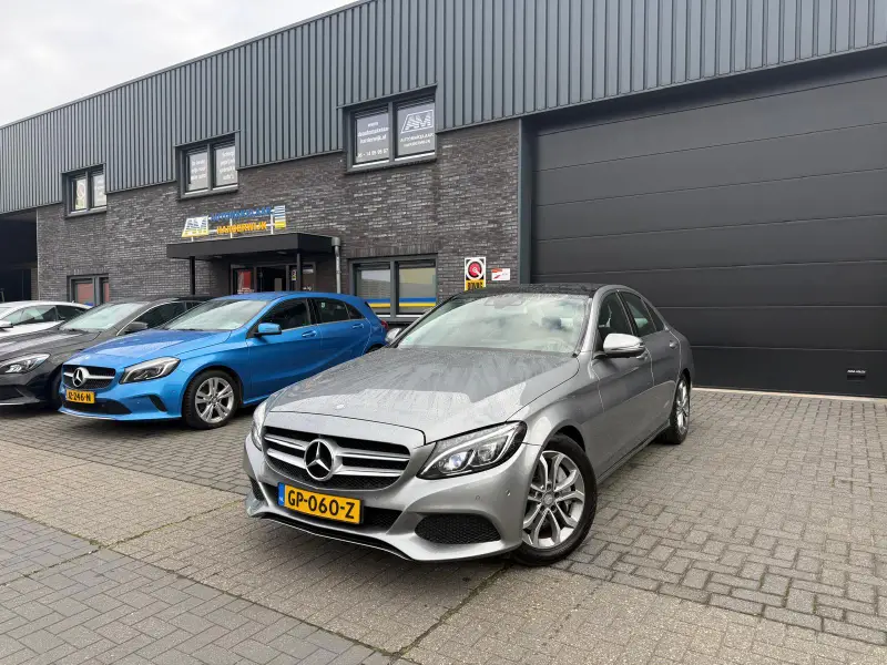 Mercedes-Benz C-Klasse 350 e Lease Edition 2015 leasen bij DreamLease: foto 2