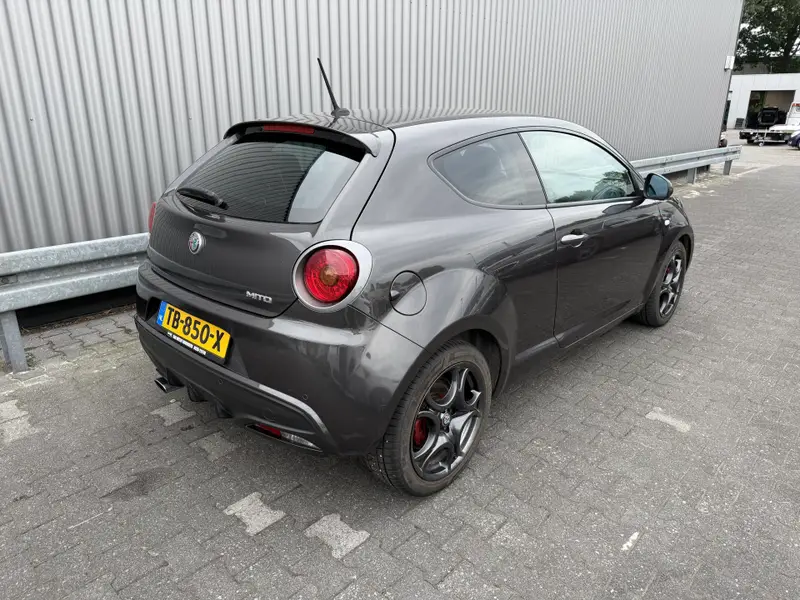 Alfa Romeo MiTo 0.9 TwinAir ECO 2018 leasen bij DreamLease: foto 2
