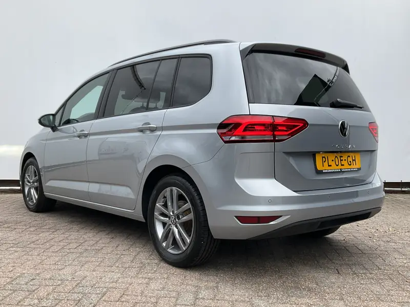 Volkswagen Touran 7-Pers 1.5 TSI EVO ACT 150 COMFORTLINE EDITION 7P 2025 leasen bij DreamLease: foto 2