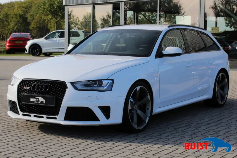 Audi RS4 Avant 4.2 FSI quattro 2013 leasen bij DreamLease: foto 1