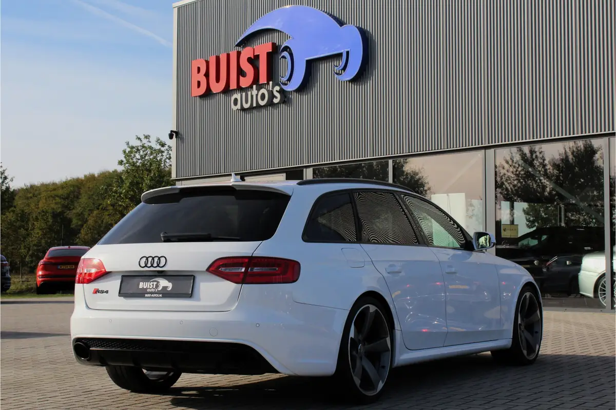 Audi RS4 Avant 4.2 FSI quattro: foto 42