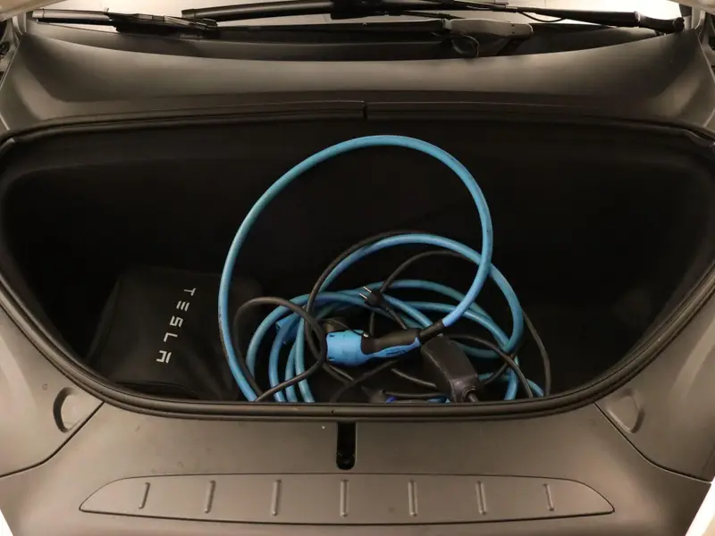 Tesla Model X 75D Base 2019 leasen bij DreamLease: foto 2