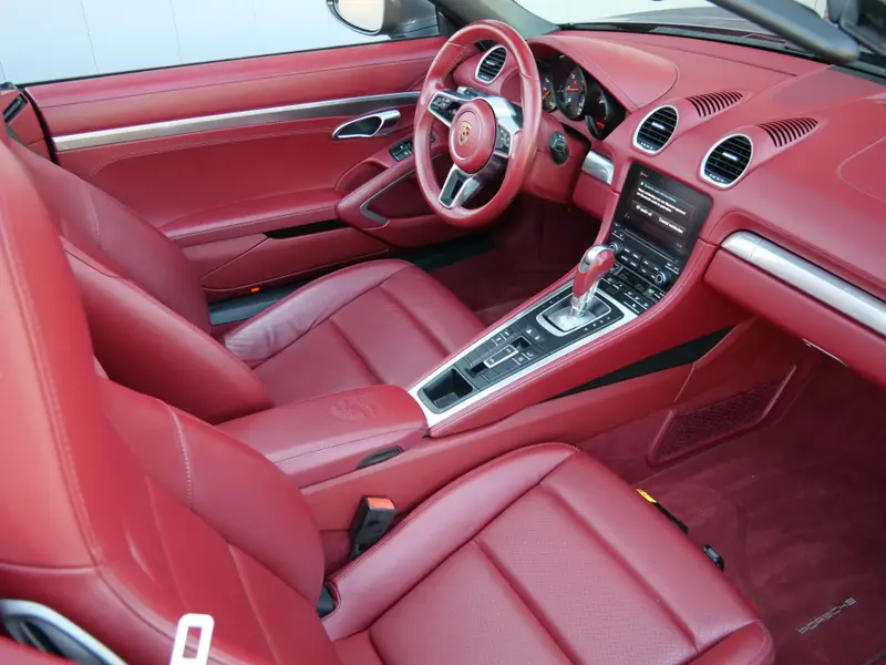 Porsche 718 Boxster 2.0 300 Pk Automaat 2017 leasen bij DreamLease: foto 2