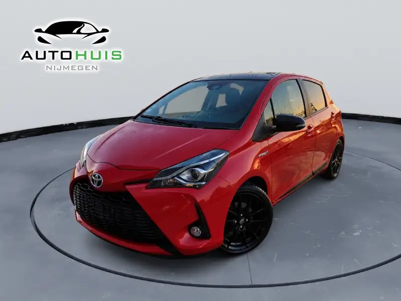 Toyota Yaris Toyota Yaris 1.5 Hybrid GR Sport Automaat 2019 Bi-Tone Camera 17” Keyless Cruise Control 2019 leasen bij DreamLease: foto 1