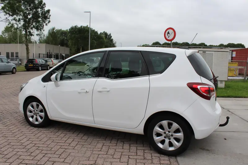 Opel Meriva 1.4 Turbo Blitz CAMERA MULTIMEDIA CLIMA TREKHAAK VOL OPTIES 2016 leasen bij DreamLease: foto 2