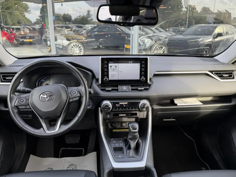 Toyota RAV4 2.5 Hybrid First Edition 2019 leasen bij DreamLease: foto 2