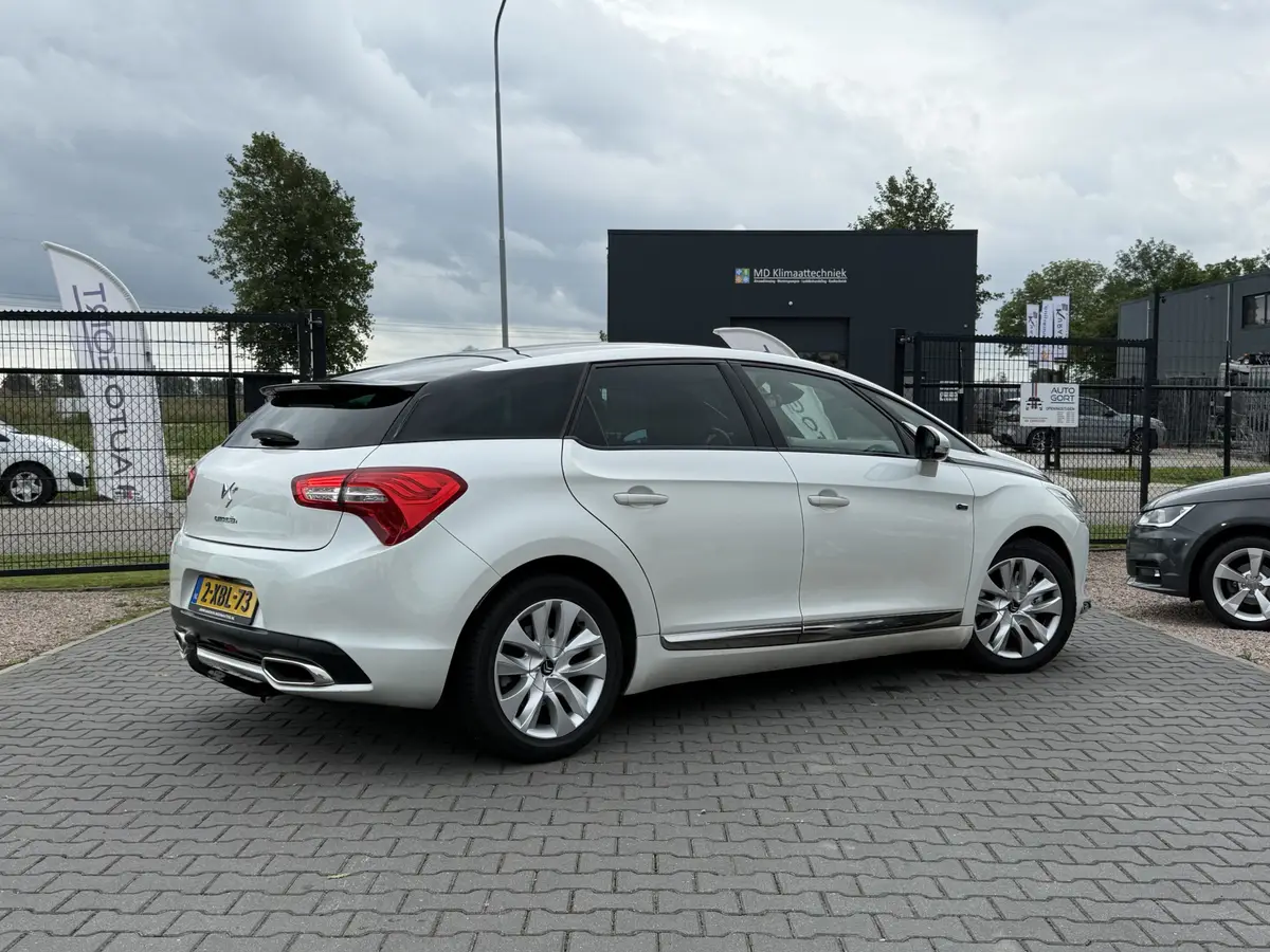 Citroën DS5 2.0 Hybrid4 Business Optimum: foto 2