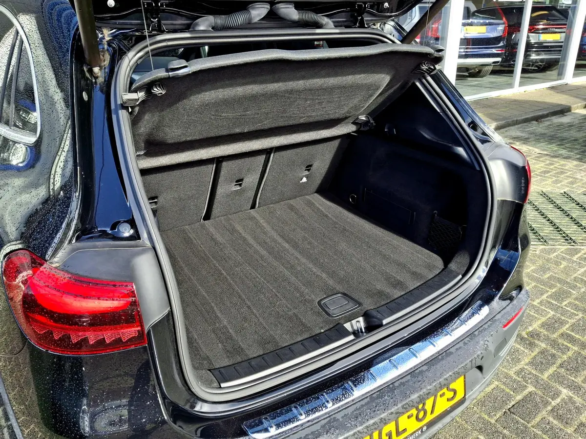 Mercedes-Benz EQA 250+ Business Line 71 kWh: foto 2