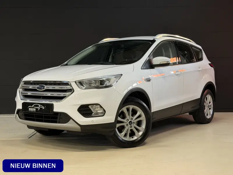 Ford Kuga 1.5 EcoBoost Titanium | Camera | Afn. trekhaak | Carplay | Keyless 2018 leasen bij DreamLease: foto 1