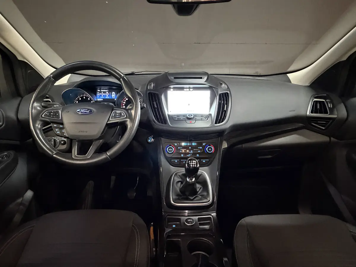 Ford Kuga 1.5 EcoBoost Titanium | Camera | Afn. trekhaak | Carplay | Keyless: foto 2