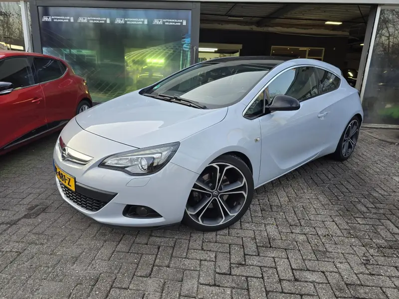 Opel Astra GTC 1.4 Turbo Sport | 1E EIGENAAR | 12MND GARANTIE | 2014 leasen bij DreamLease: foto 1