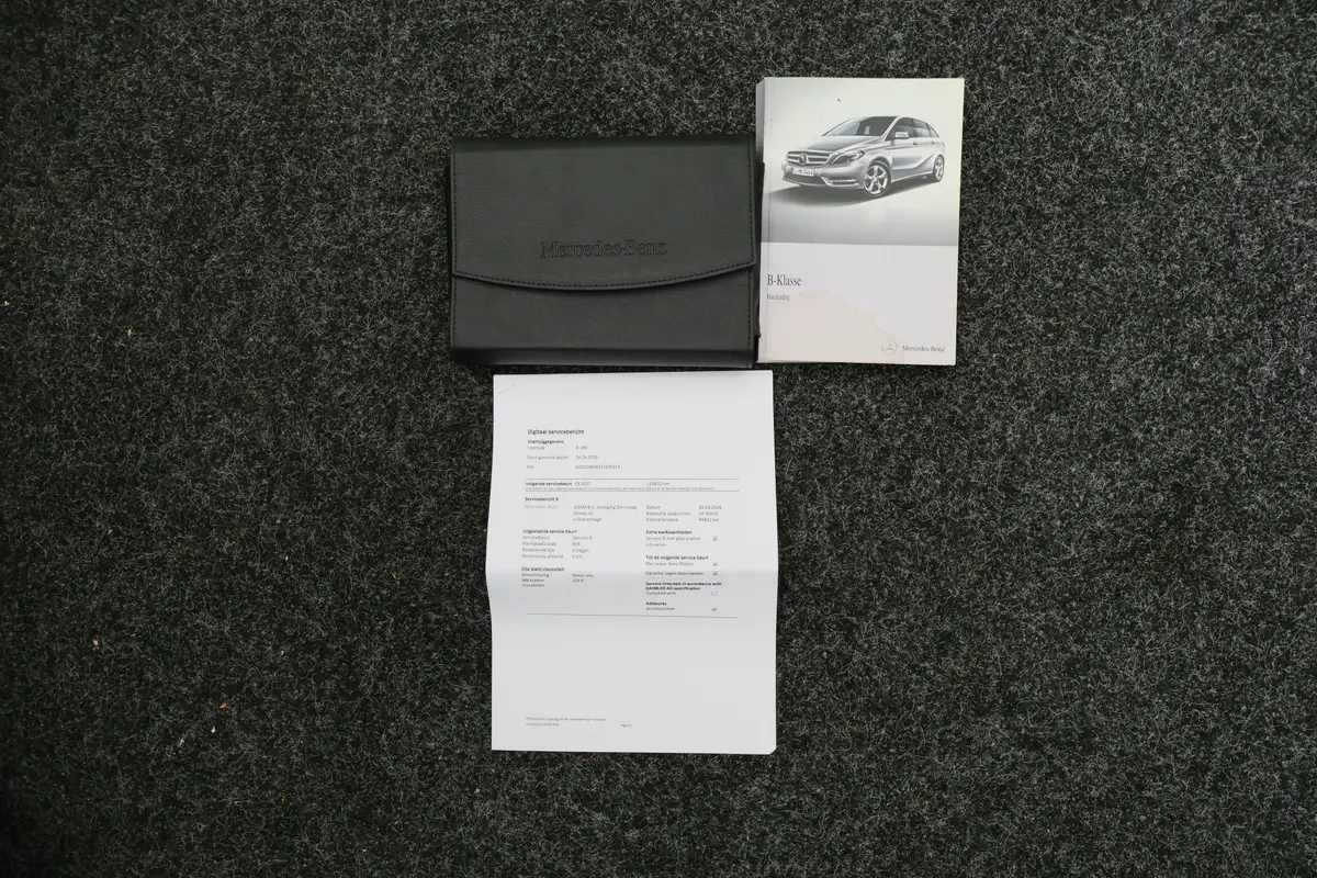 Mercedes-Benz B-Klasse 180 AMG Night Edition Plus: foto 48