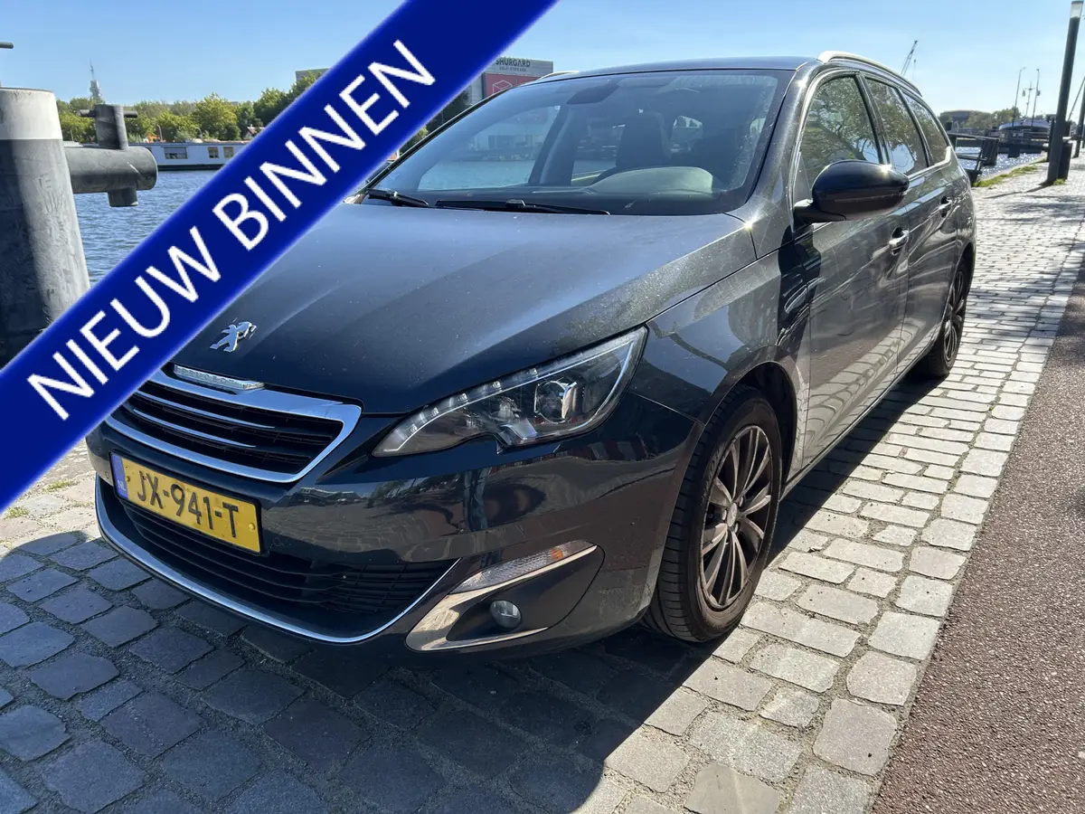 Peugeot 308 SW 1.2 PureTech Blue Lease Premium: foto 1