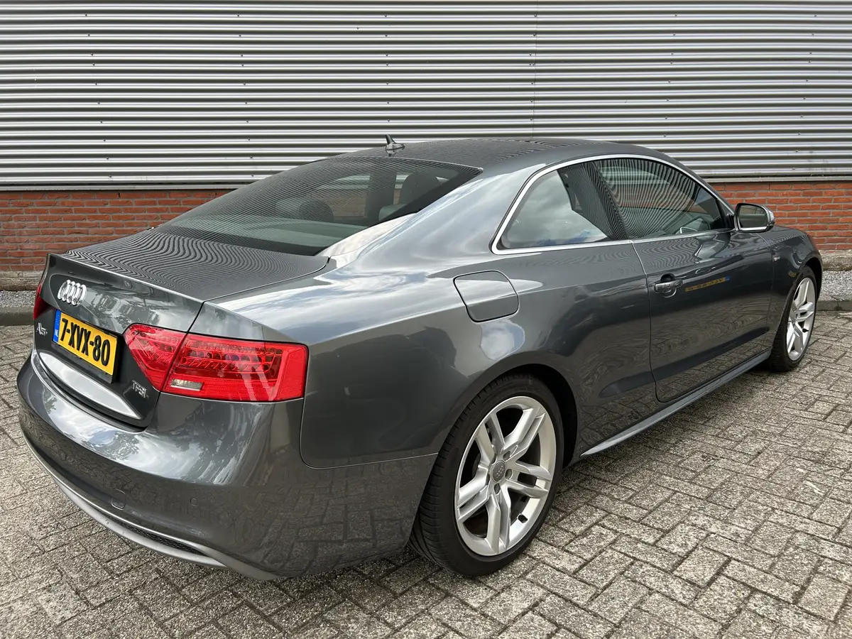 Audi A5 Coupé 1.8 TFSI S-Line: foto 2