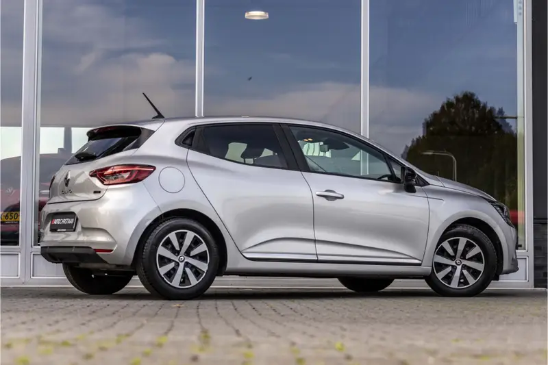 Renault Clio 1.6 E-Tech Hybrid 145 Evolution 2023 leasen bij DreamLease: foto 2