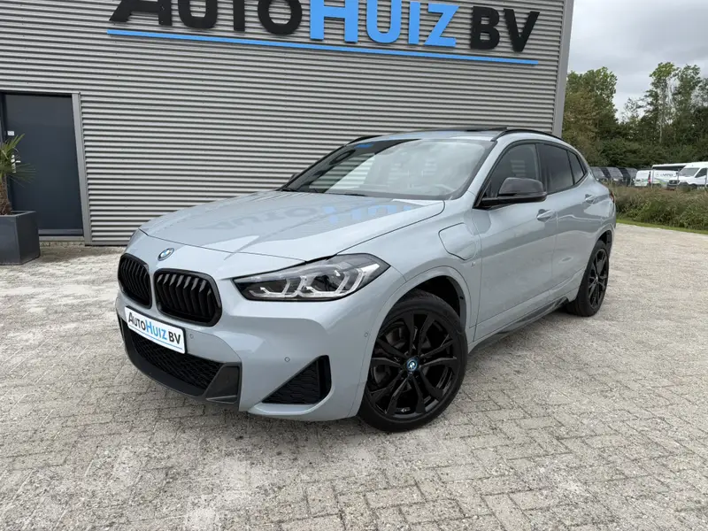 BMW X2 xDrive25e M Sport Panoramadak 19 Inch Achteruitrijcamera Carplay DAB Stuurwielverwarming Harman-Kardon Sound-systeem 2023 leasen bij DreamLease: foto 2