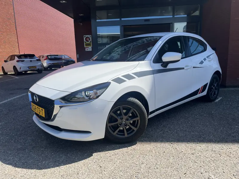 Mazda 2 1.5 Skyactiv-G Comfort 34000KM!! // LED // NAVI + CARPLAY // PDC // CRUISE // STOELVERWARMING 2021 leasen bij DreamLease: foto 2