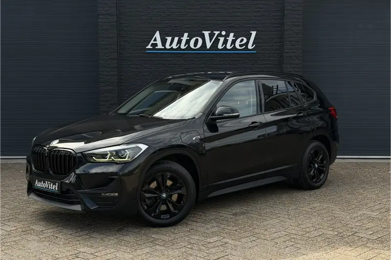 BMW X1 xDrive25e | Leder | Camera | Adaptive Cruise | LED | PDC V & A | 35X op voorraad 2022 leasen bij DreamLease: foto 1