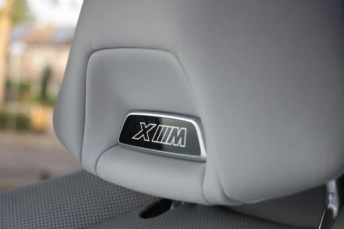 BMW XM PHEV 30 kWh V8 653pk: foto 36