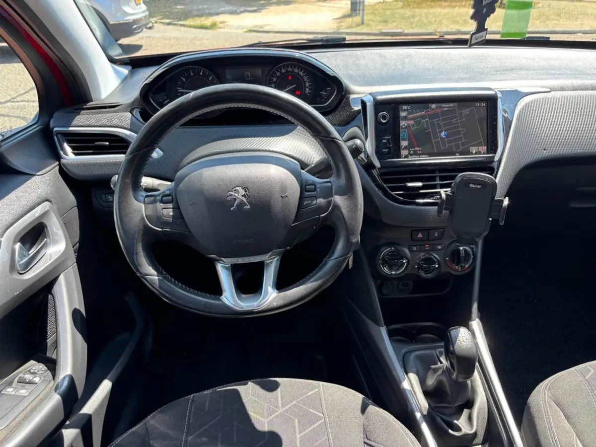 Peugeot 2008 1.2 PureT. Blue Lion | airco | navi | pano |: foto 2