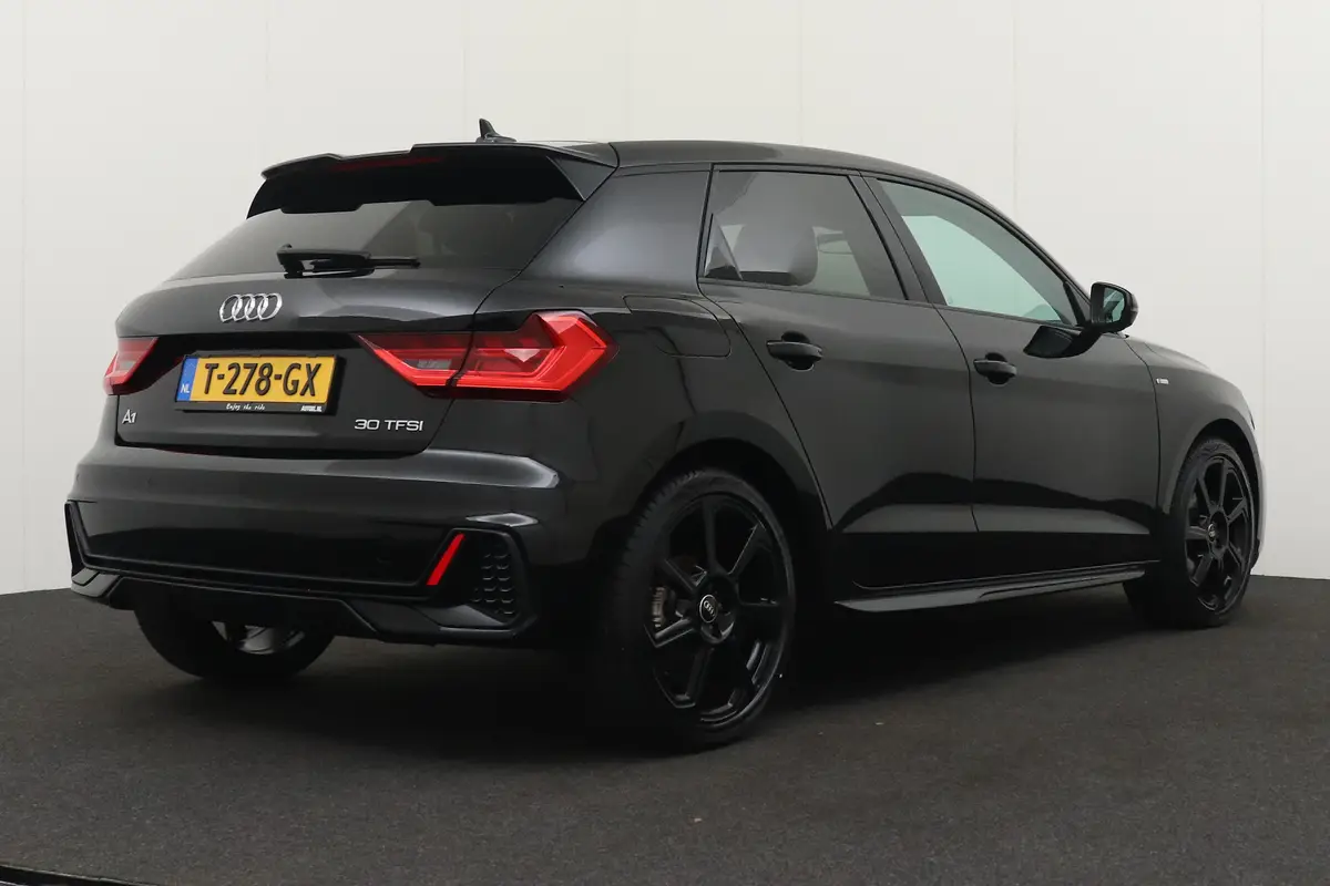 Audi A1 Sportback 30 111PK Aut TFSI S-Line Black Ed.: foto 2