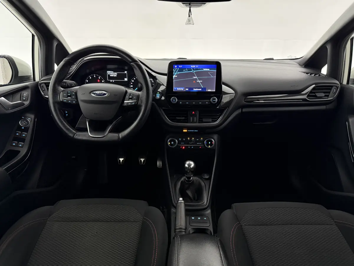 Ford Fiesta 1.0 EcoBoost ST-Line: foto 2
