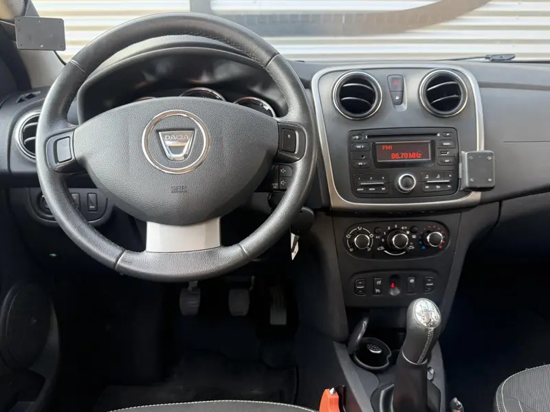 Dacia Logan MCV 0.9 TCe Prestige 2015 leasen bij DreamLease: foto 2