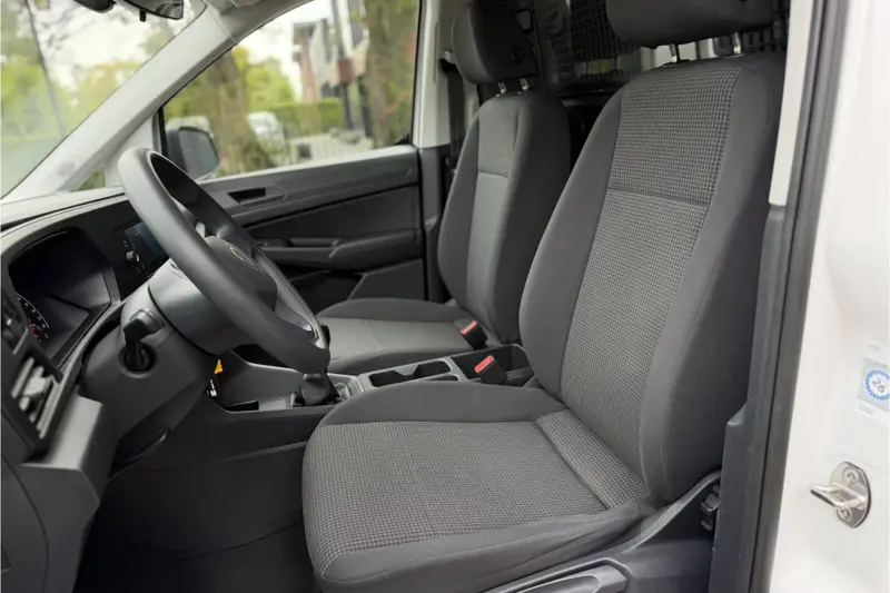 Volkswagen Caddy Cargo 1.5 TSI | PDC A | Airco | Bluetooth | Stoelverwarming Links 2023 leasen bij DreamLease: foto 2