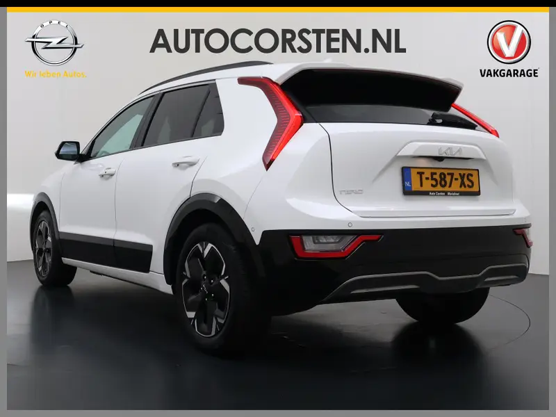Kia Niro EV 204PK 64.8kWh Executive Elektr+Leer+Verwarmd+Ventilatie Camera Schuif-/Kanteldak Adap.Cruise Head-Up Apple Carplay Android Auto Ecc Pdc 2023 leasen bij DreamLease: foto 2