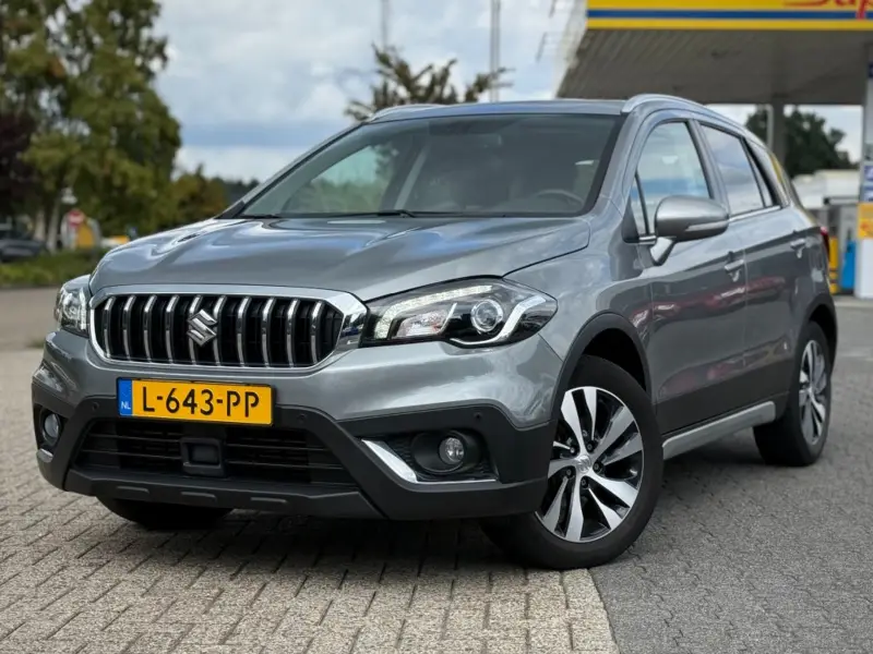 Suzuki S-Cross 1.4 B.JET STYLE TREKHAAK PANO DAK LEER 2021 leasen bij DreamLease: foto 1