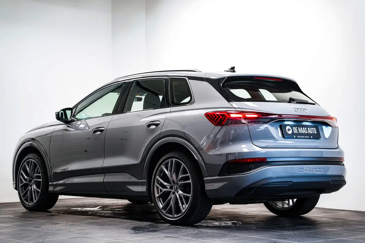 Audi Q4 e-tron 40 S-Line|93,9%SOH|Pano dak|Ruitleder|21 inch|Sonos: foto 2