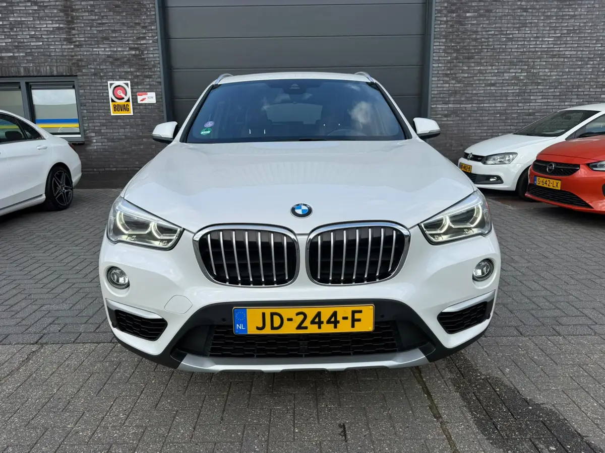 BMW X1 xDrive20i xLine: foto 2