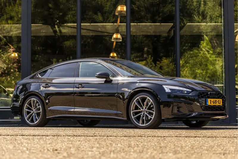Audi A5 Sportback 35 TFSI S edition 2022 leasen bij DreamLease: foto 1