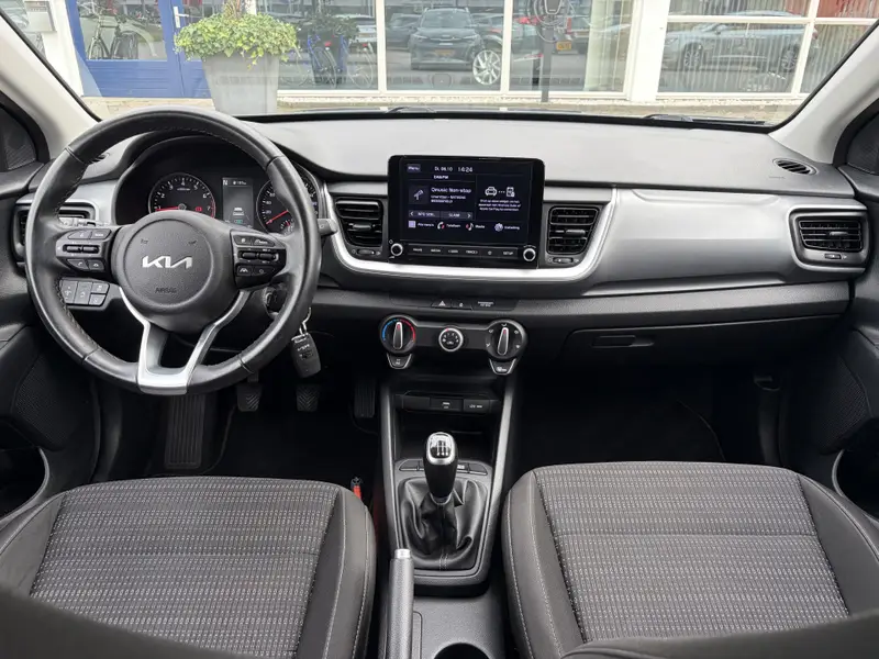 Kia Stonic 1.0 T-GDi MHEV DynamicLine 2021 leasen bij DreamLease: foto 2