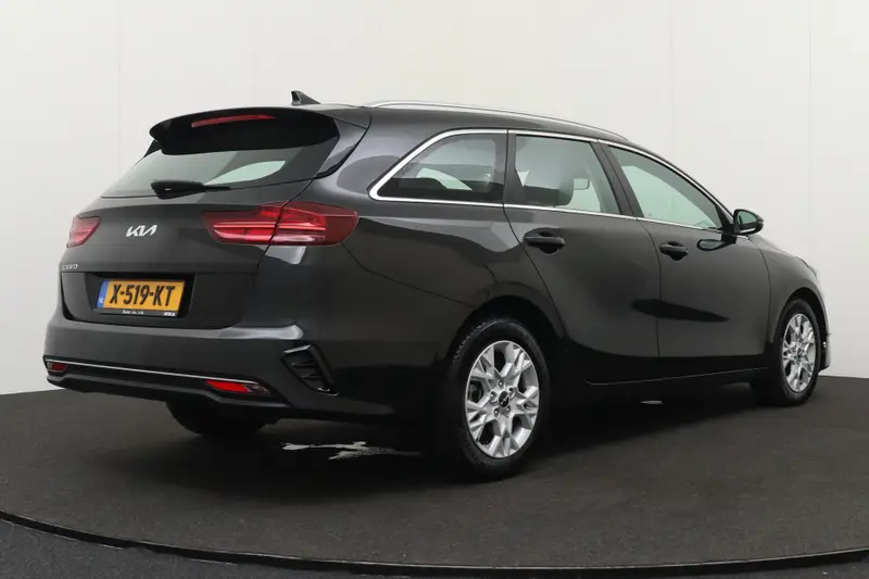 Kia Ceed Sportswagon 1.0 Aut. T-GDi MHEV DynamicLine 2023 leasen bij DreamLease: foto 2