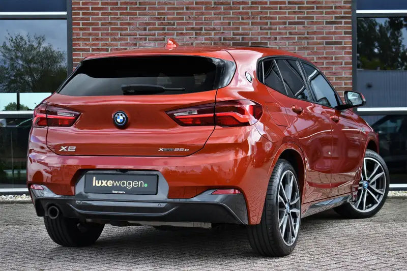 BMW X2 xDrive25e M-Sport 2022 leasen bij DreamLease: foto 2
