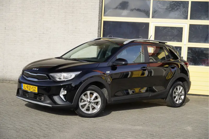 Kia Stonic 1.0 T-GDi MHEV DynamicLine BJ2021 Lmv 15" | Led | Pdc | App-Connect | Airco | Cruise control | Getint glas 2021 leasen bij DreamLease: foto 2