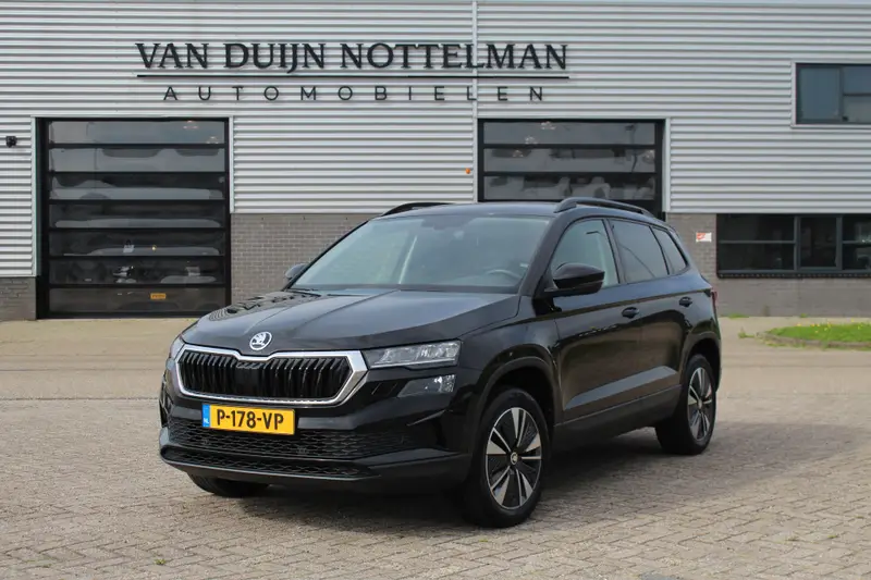 Škoda Karoq 1.5 TSI ACT Business Edition 2022 leasen bij DreamLease: foto 1