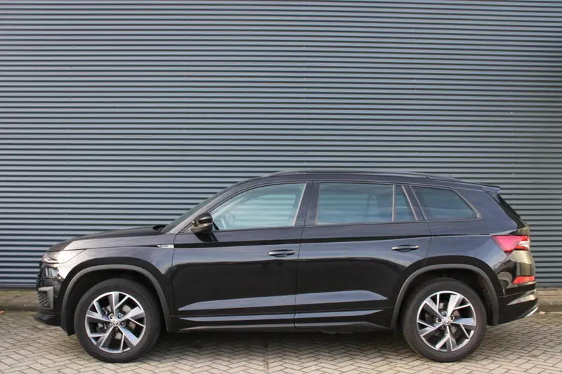 Škoda Kodiaq 1.5 TSI Sportline Panoramadak Leer/Alcantara Camera Full-Led 2022 leasen bij DreamLease: foto 2