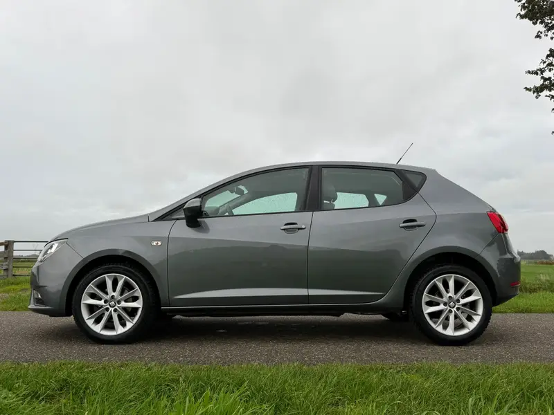SEAT Ibiza 1.0 EcoTSI Style Connect | 1e Eigenaar | Navi | 16" Velgen | Airco | PDC | Cruise | LED | Goed Onderhouden | 2015 leasen bij DreamLease: foto 2