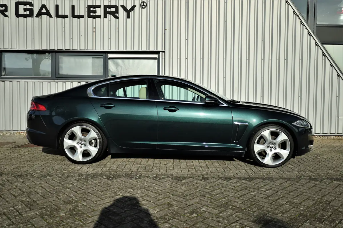 Jaguar XF 3.0D Premium Business Edition: foto 2