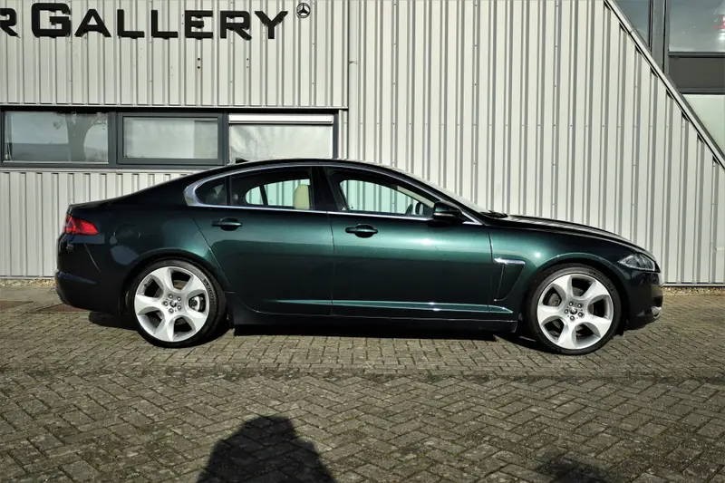 Jaguar XF 3.0D Premium Business Edition 2013 leasen bij DreamLease: foto 2