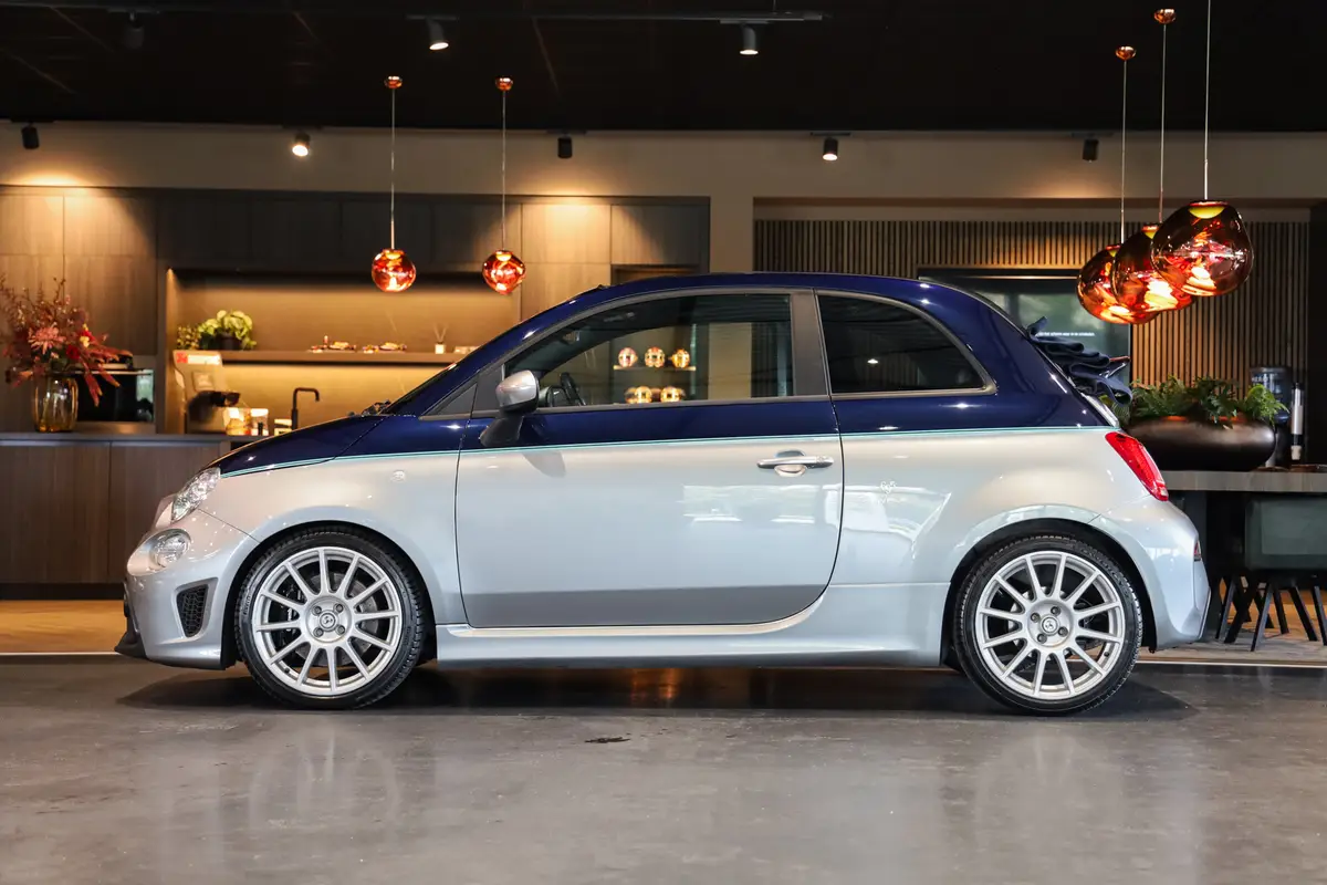 Fiat 500C 1.4 T-Jet 695 Abarth Rivale, Riva, 180 PK, AKRAPOVIC/EXHAUST, Automaat, Navigatie, Sport/Leder, Bi/Xenon, 2018, UNIEK!!: foto 2