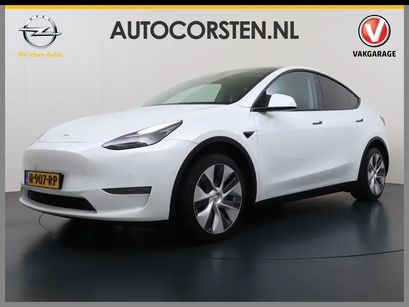Tesla Model Y Long Range AWD 75kWh 514PK Warmtepomp Stuur+Stoel+Achterbankverwarming Panoramadak Camera's Adap.Cruise Navi Ecc Premium-Audio Leder SOH 91,4% 4WD 2021 leasen bij DreamLease: foto 1